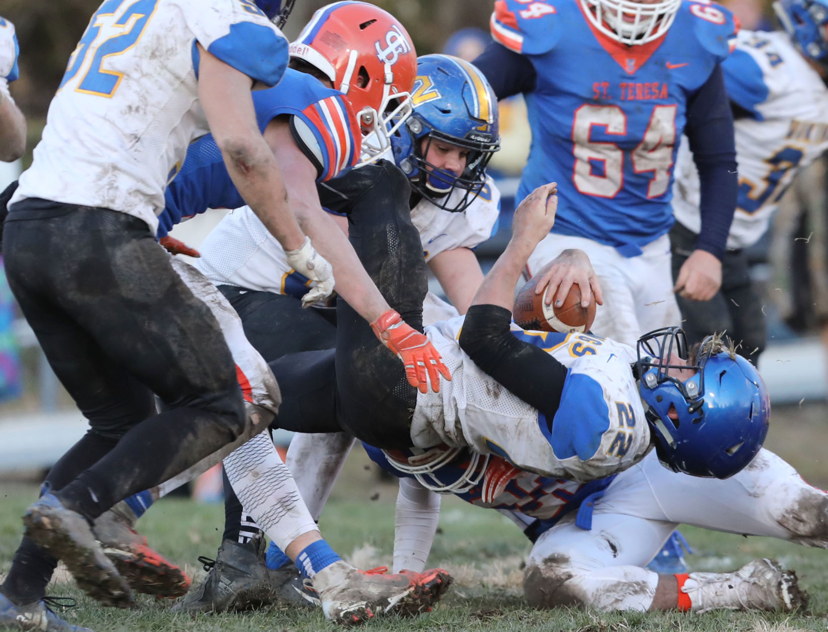 St Teresa vs Tri Valley football 13 11.10.18.jpg